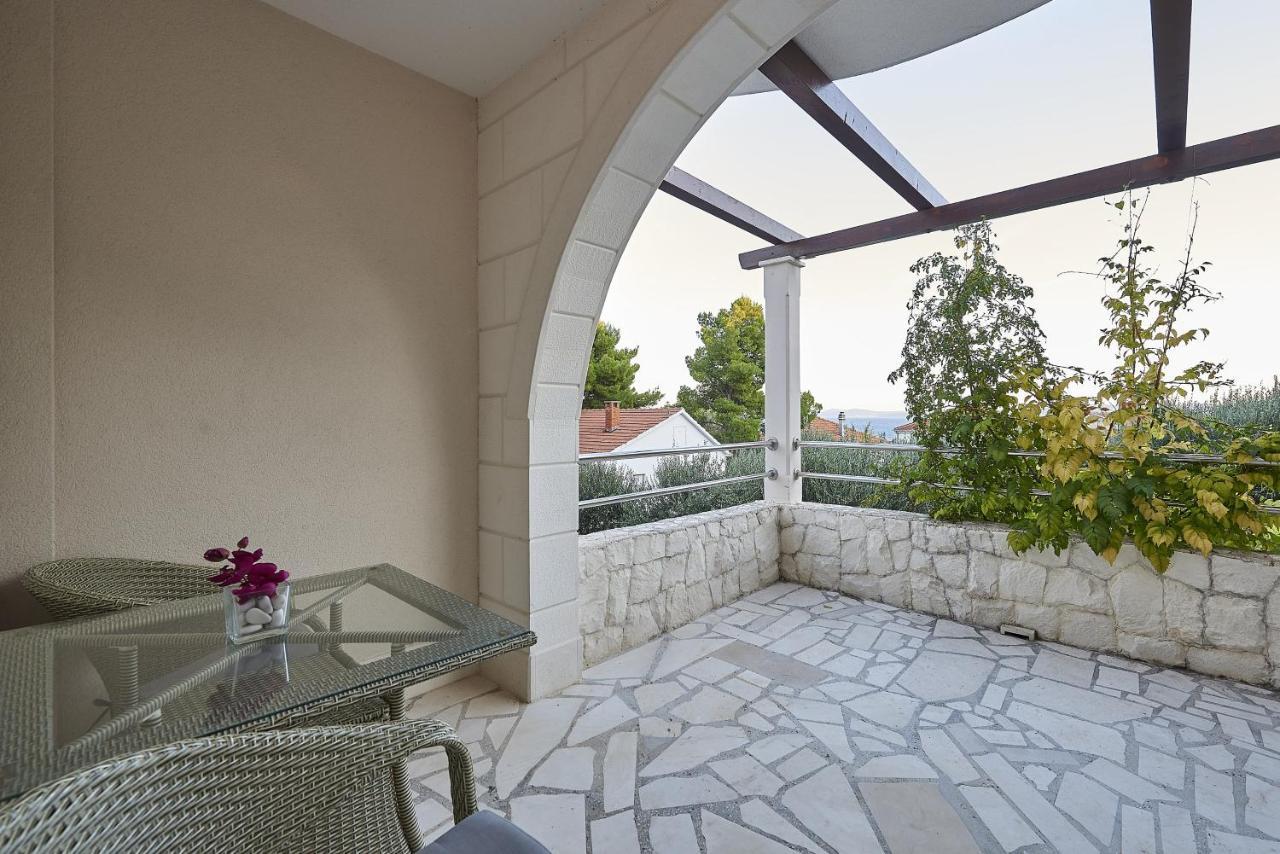 Apartments With A Parking Space Mavarstica, Ciovo - 17803 تروغير المظهر الخارجي الصورة